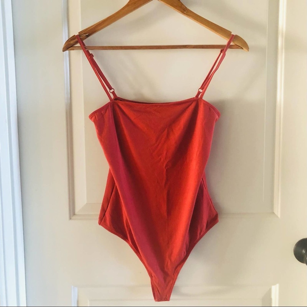Poppy colored Bodysuit sz S